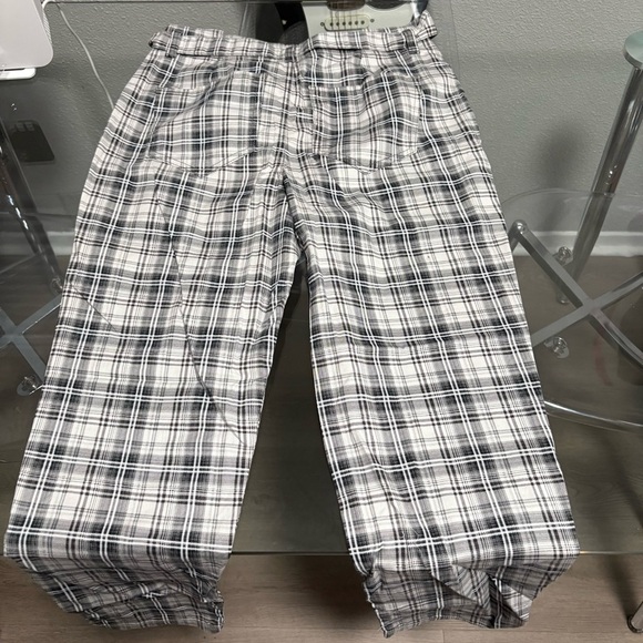 SO Black and White Plaid Pants - Picture 2 of 4